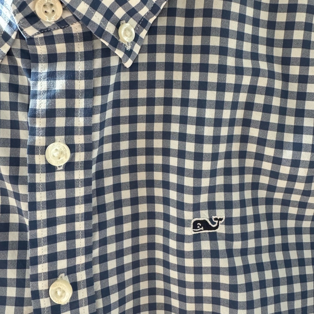 Boys Performance Vineyard Vines What Shirt size Large